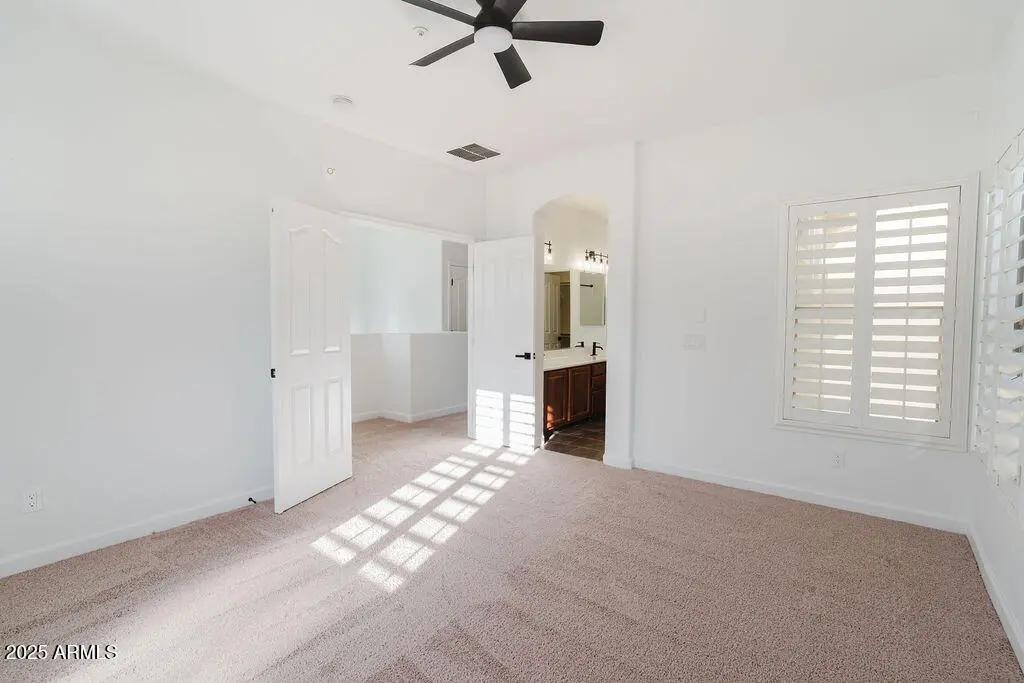 Real Estate Picture 16