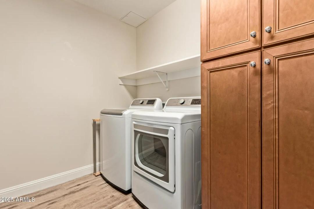 Real Estate Picture 14