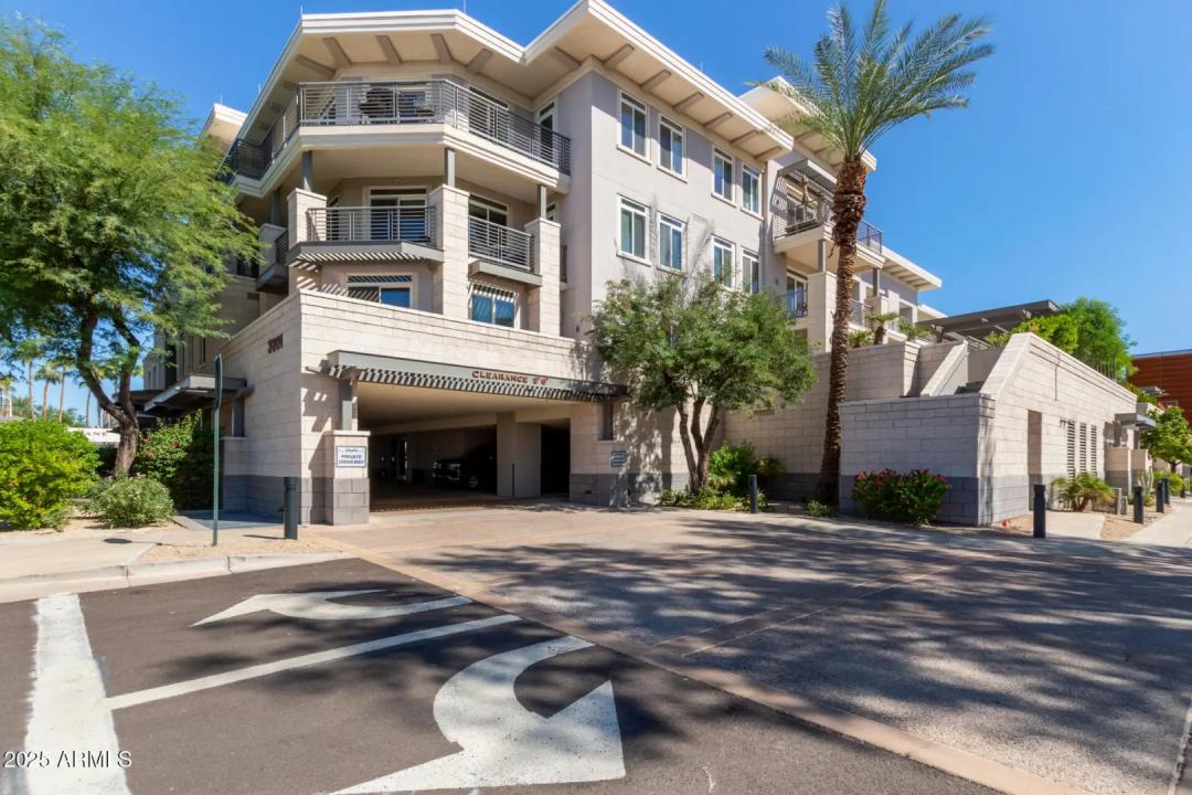 Real Estate Picture 19