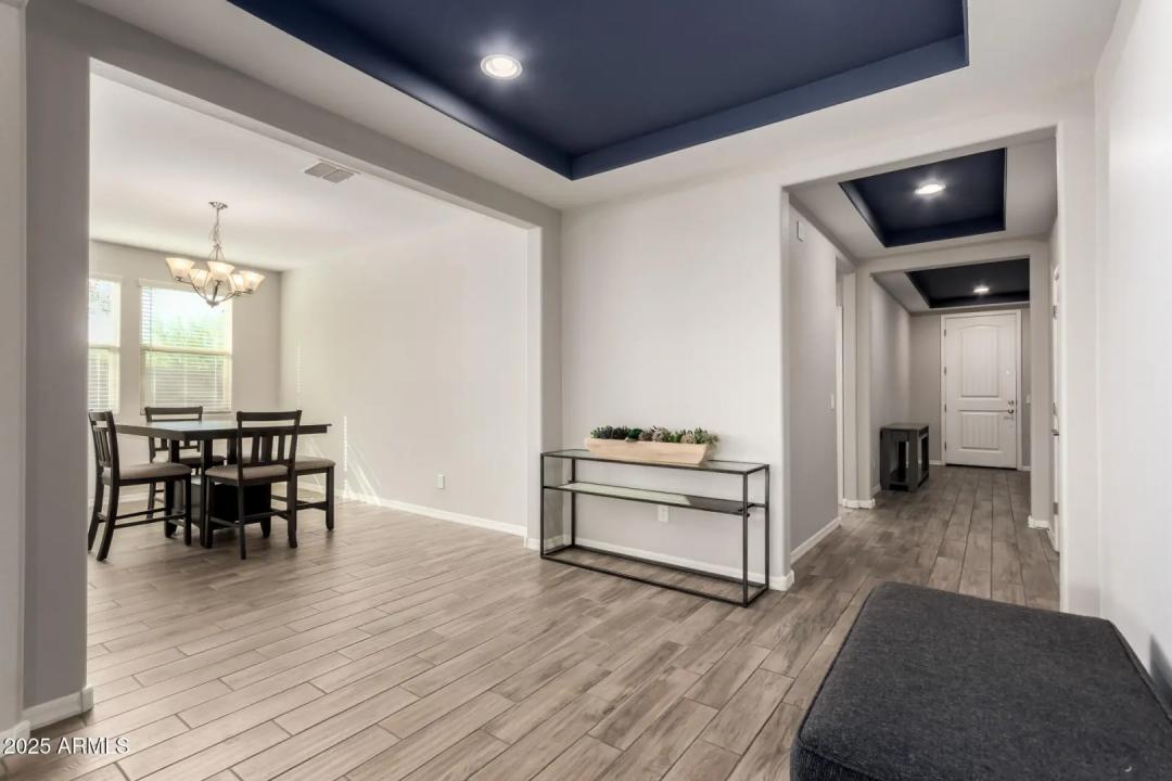 Real Estate Picture 7