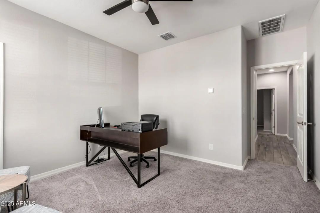 Real Estate Picture 23