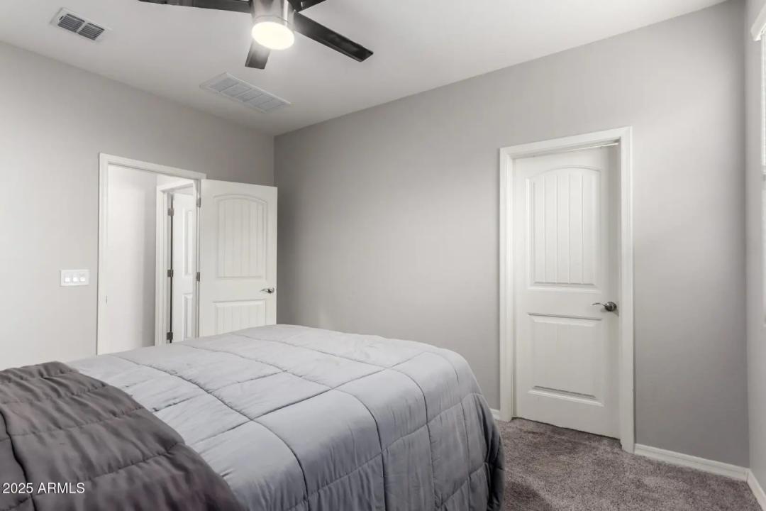 Real Estate Picture 25