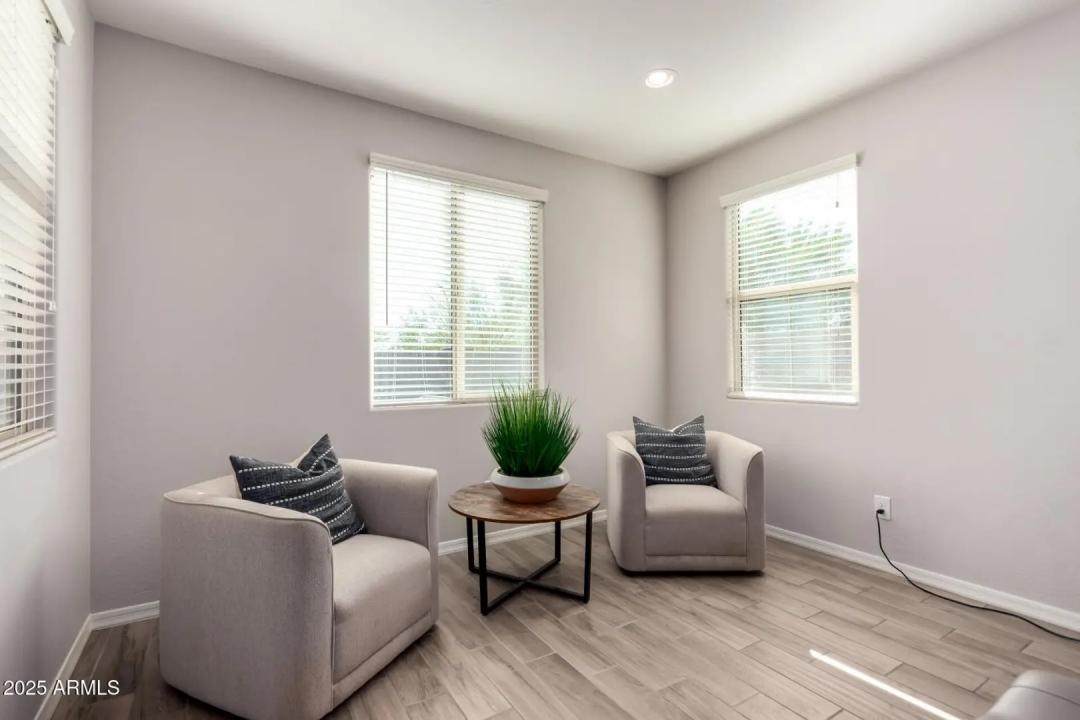 Real Estate Picture 29