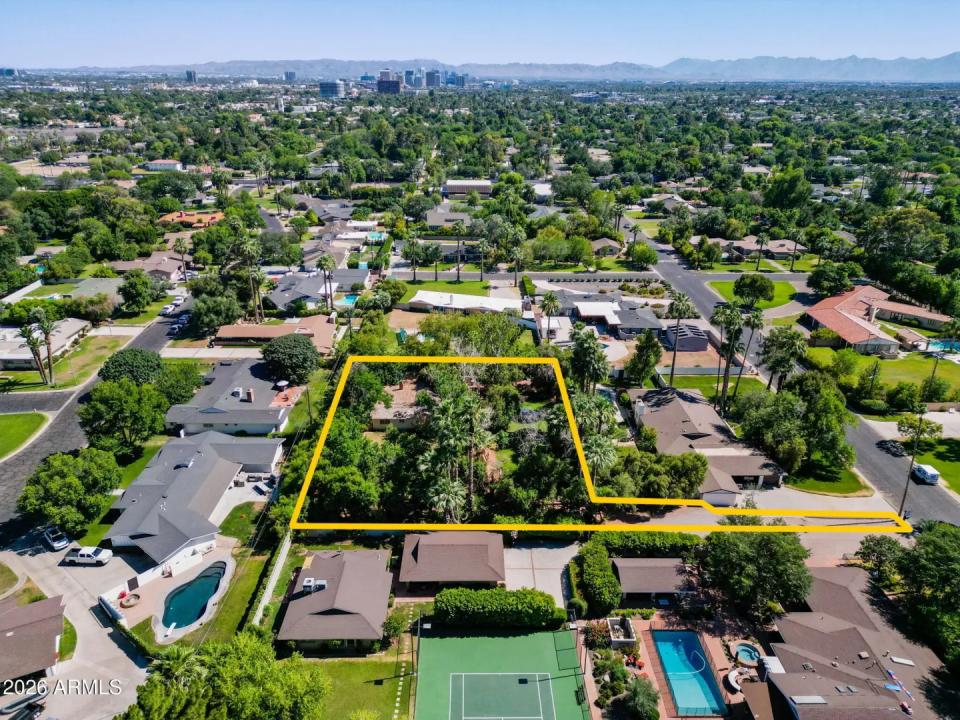 Real Estate Picture 23