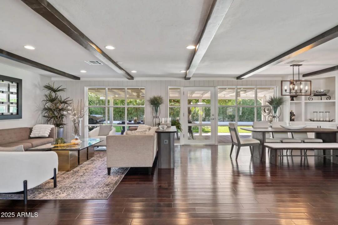 Real Estate Picture 10
