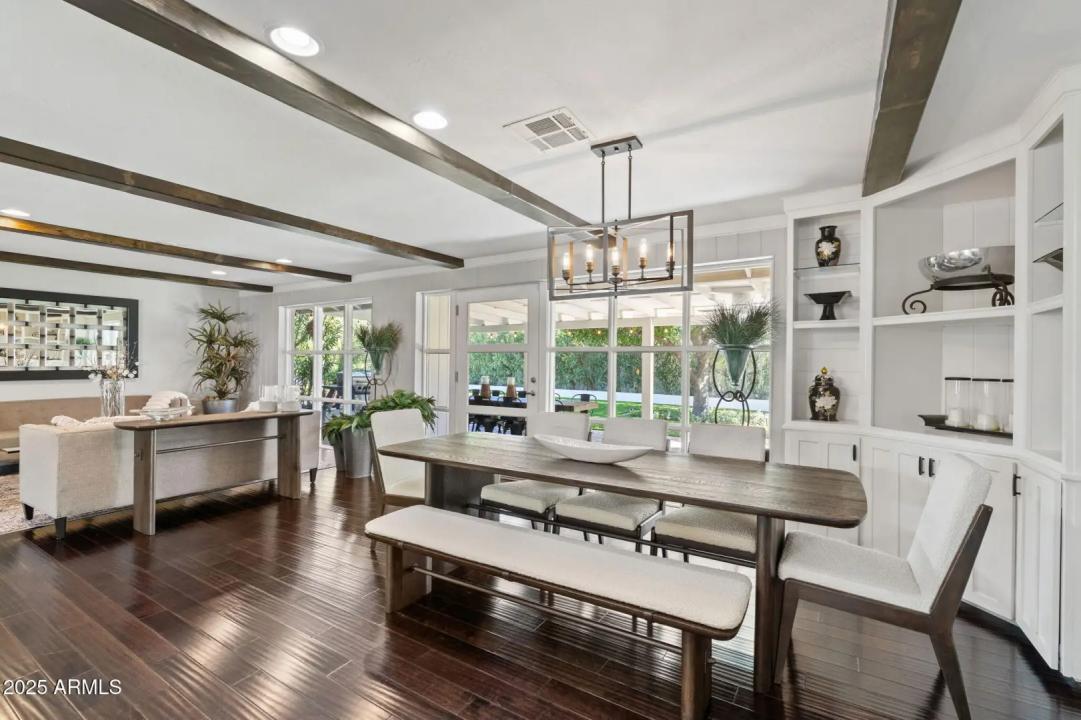 Real Estate Picture 17