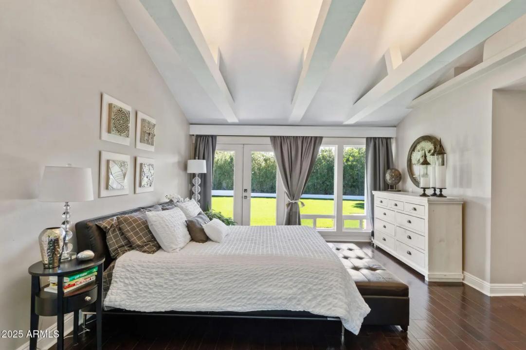 Real Estate Picture 26