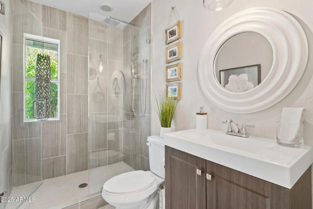 Real Estate Picture 28