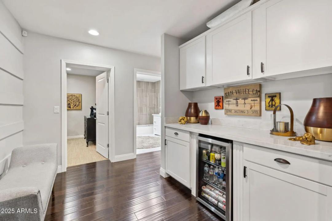Real Estate Picture 30