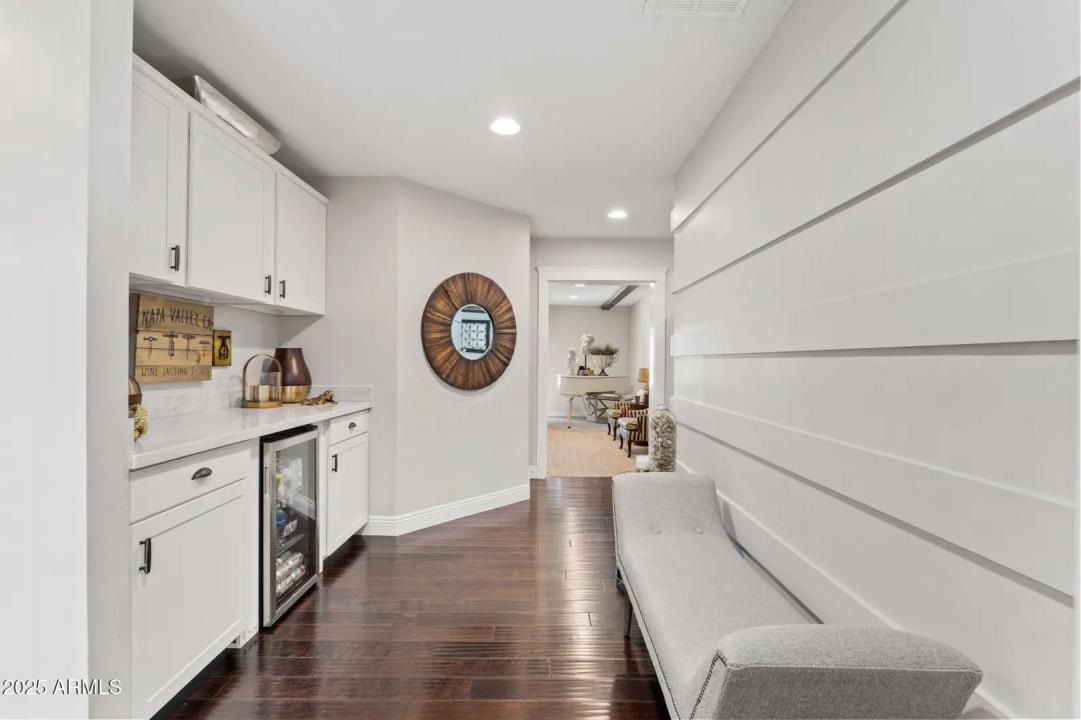 Real Estate Picture 32