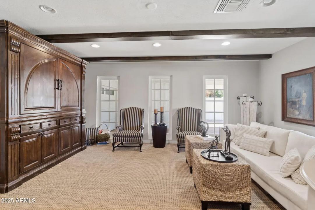 Real Estate Picture 40