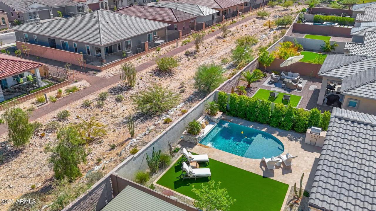 Real Estate Picture 38