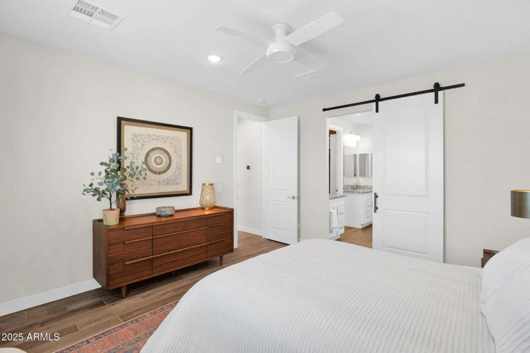 Real Estate Picture 19