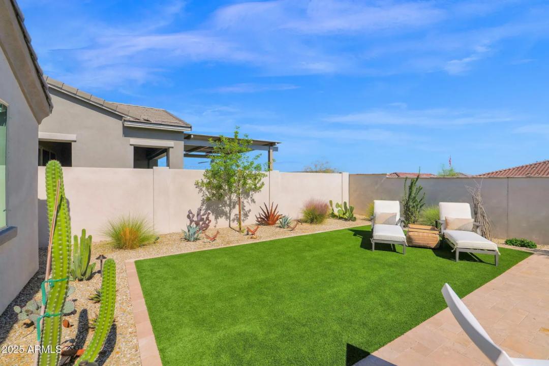 Real Estate Picture 32