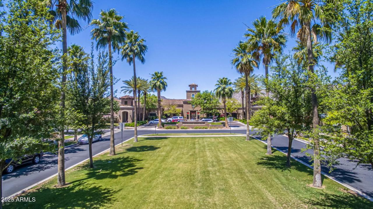 Real Estate Picture 64