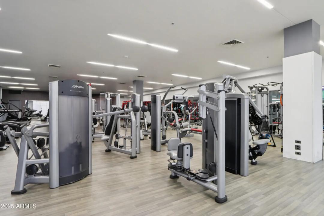 Real Estate Picture 33