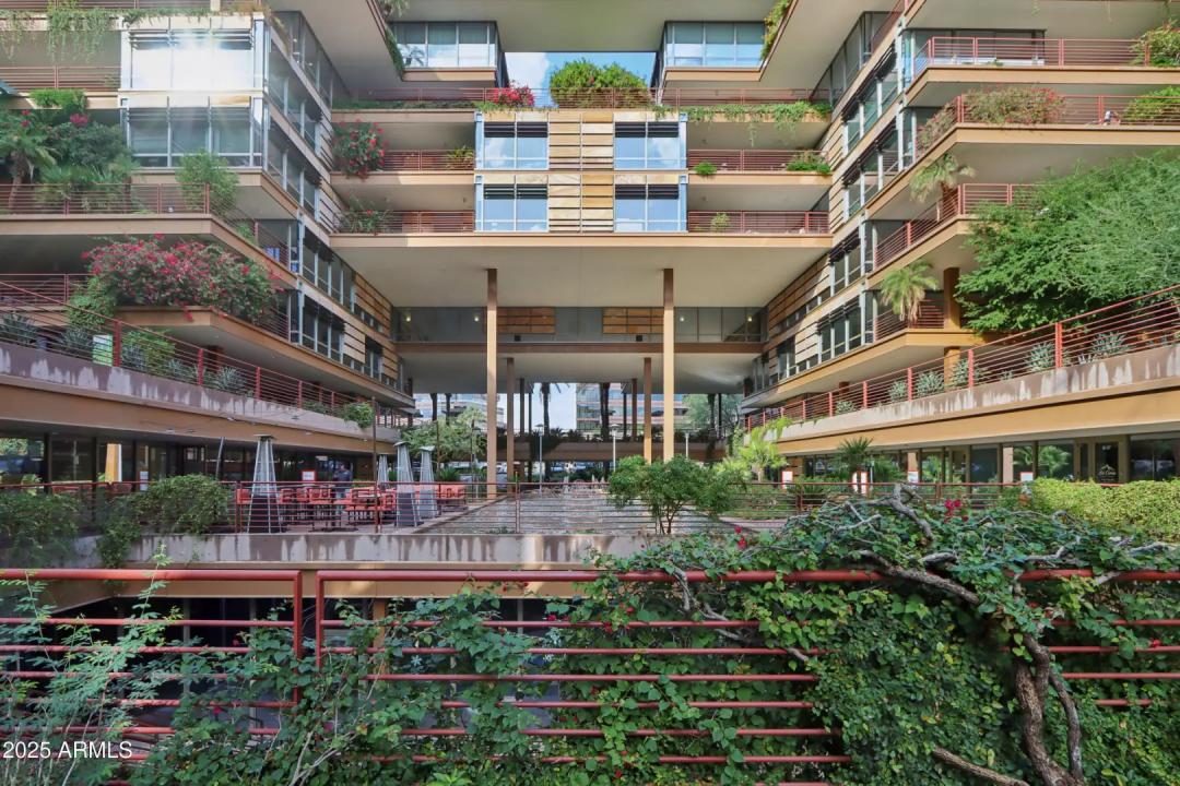 Real Estate Picture 25