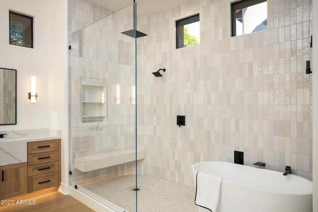 Real Estate Picture 20