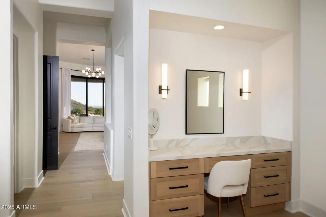 Real Estate Picture 21