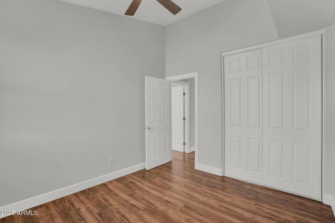 Real Estate Picture 26