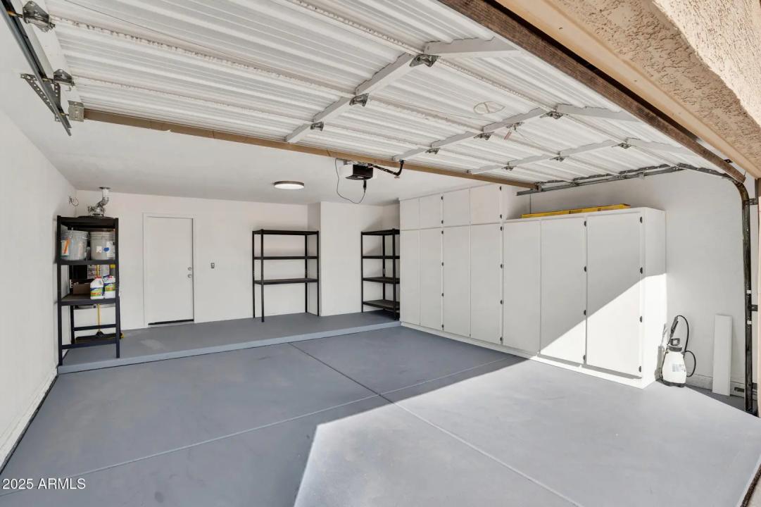 Real Estate Picture 32