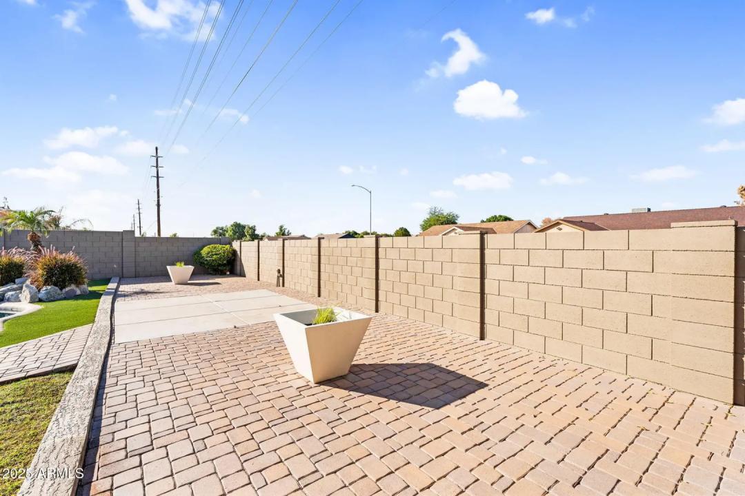 Real Estate Picture 40