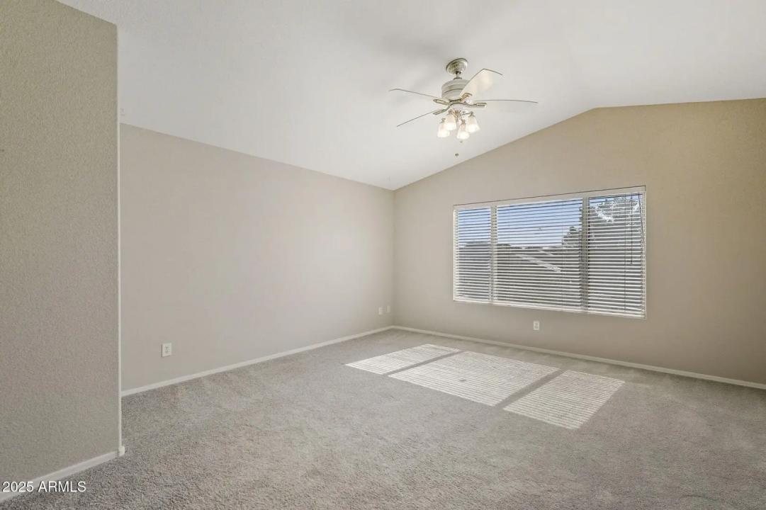 Real Estate Picture 19