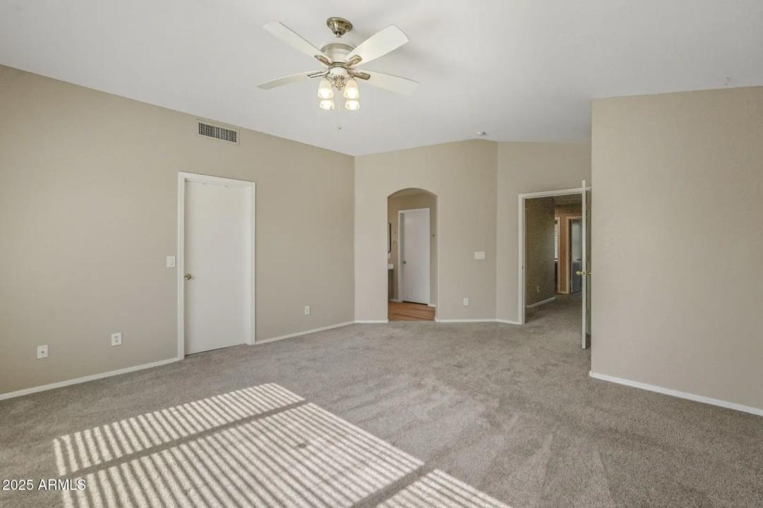 Real Estate Picture 21