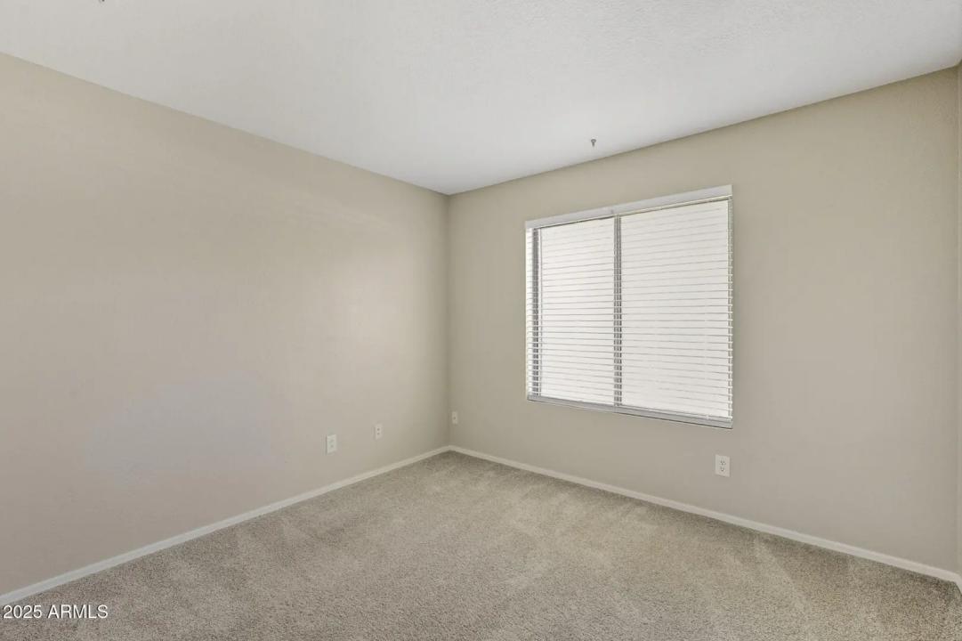 Real Estate Picture 27