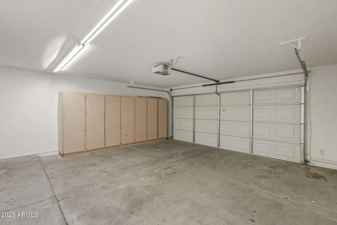 Real Estate Picture 32