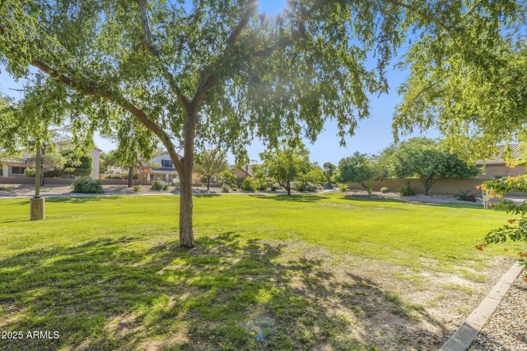 Real Estate Picture 39