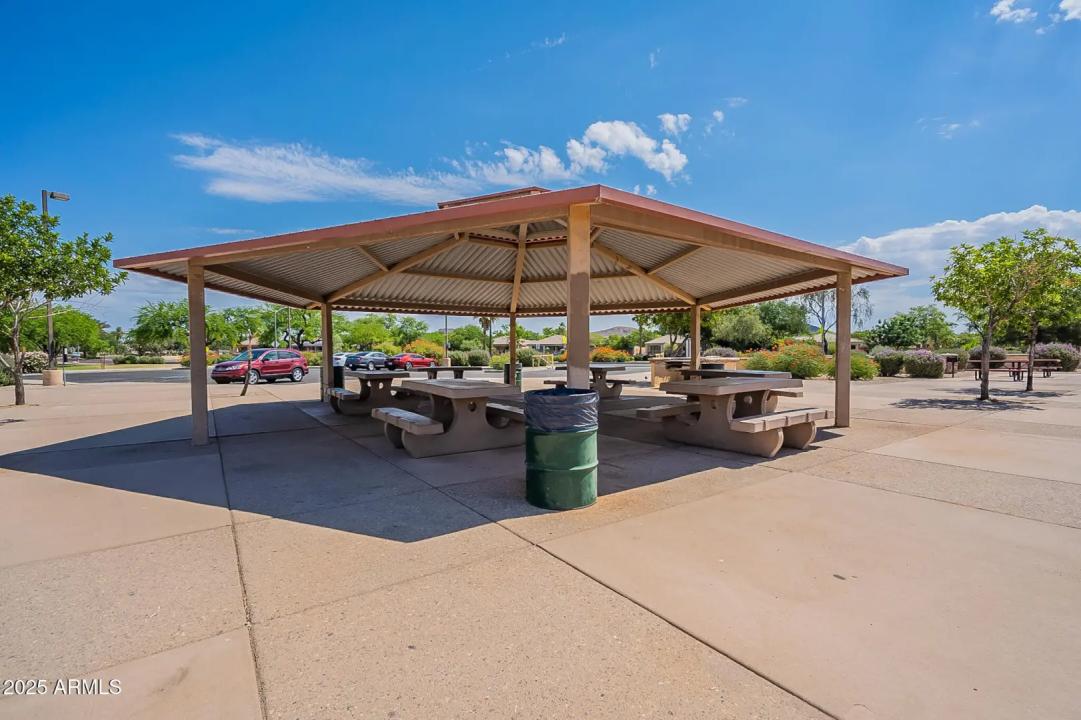 Real Estate Picture 52