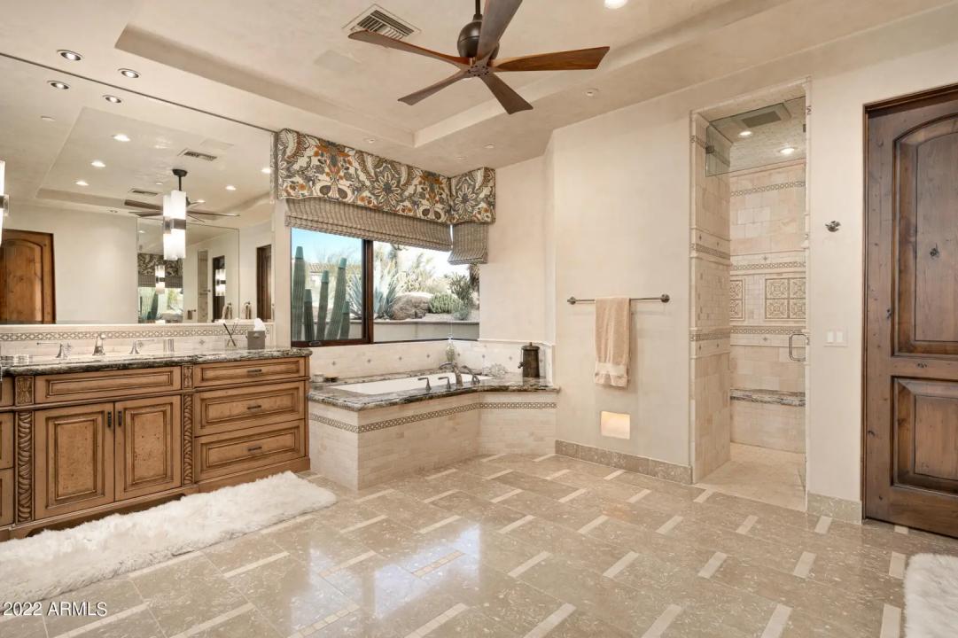 Real Estate Picture 23