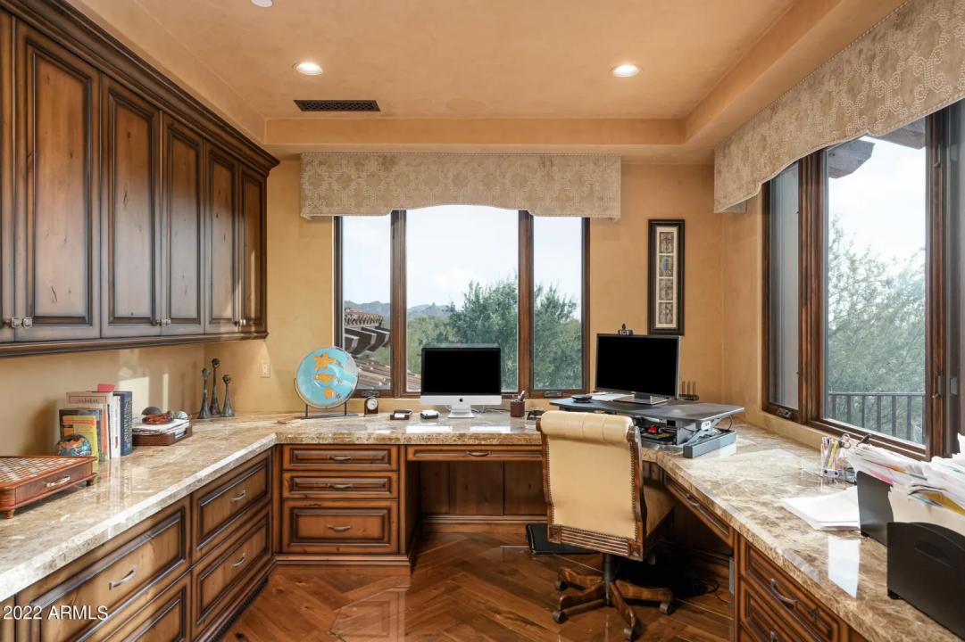 Real Estate Picture 29