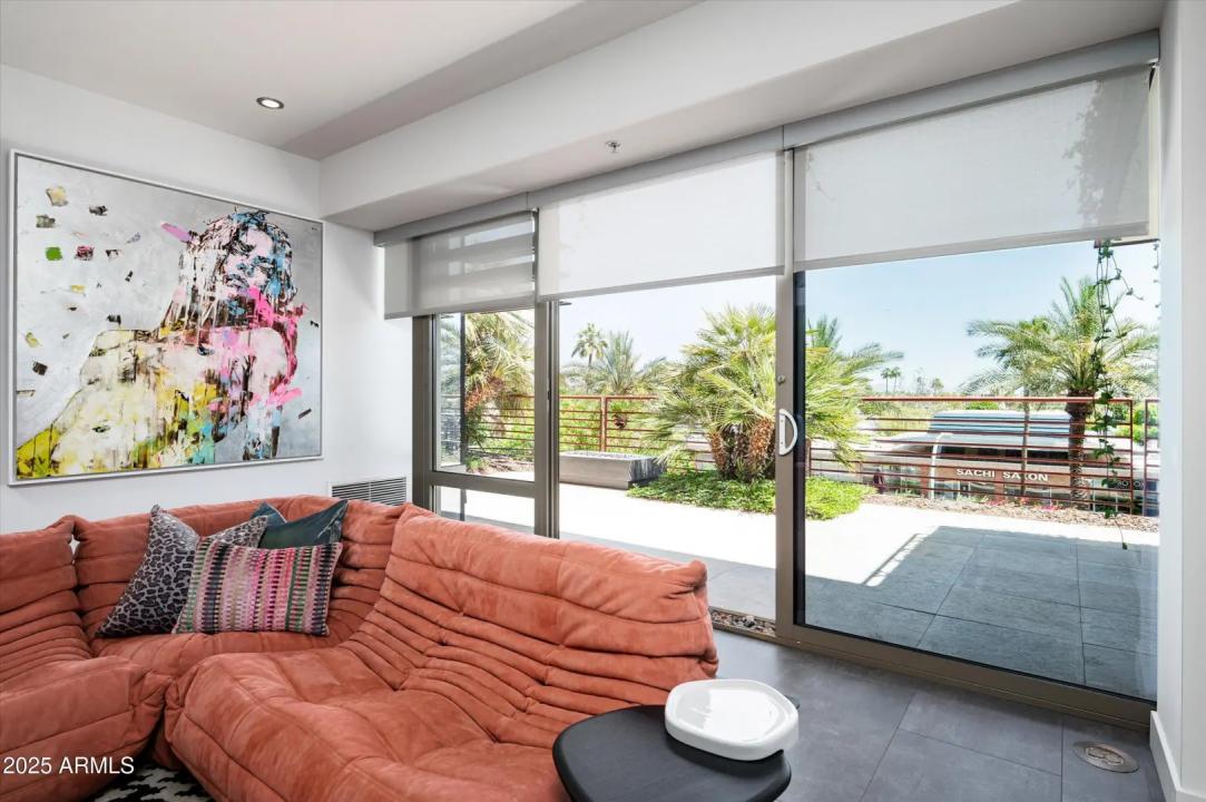 Real Estate Picture 8