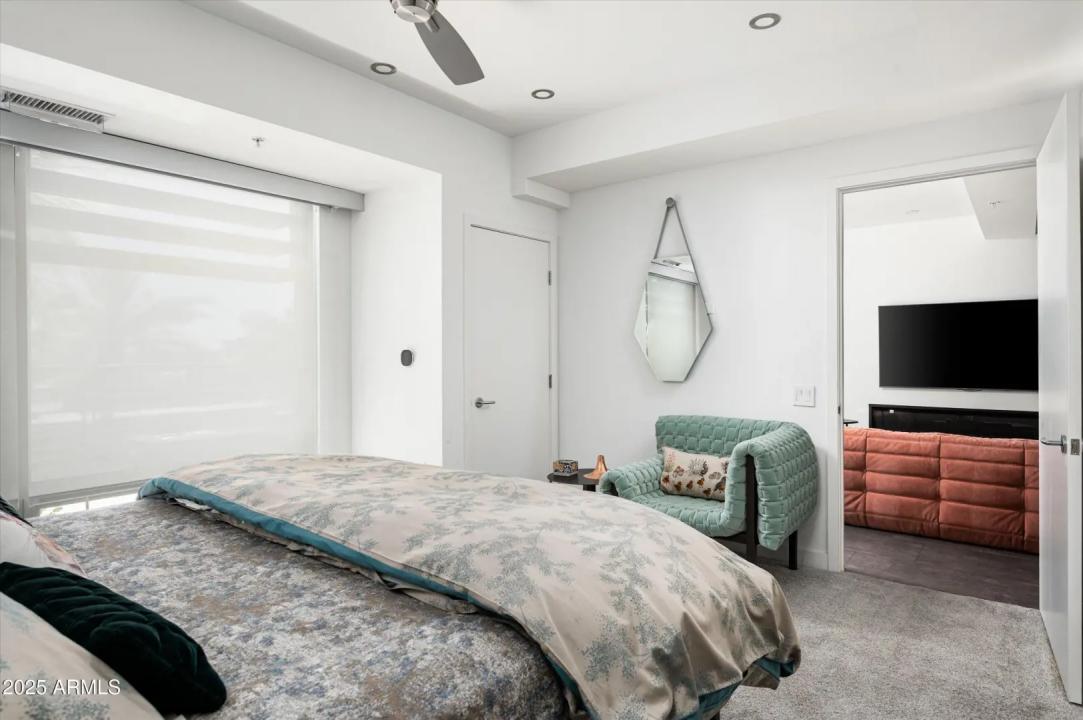 Real Estate Picture 10