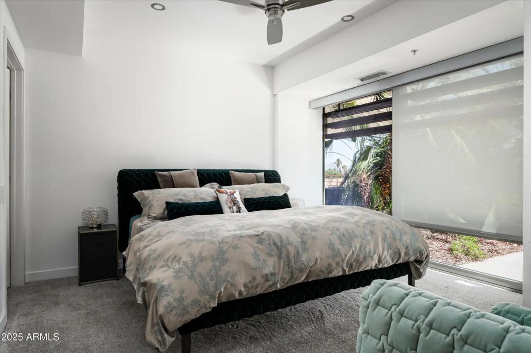 Real Estate Picture 11