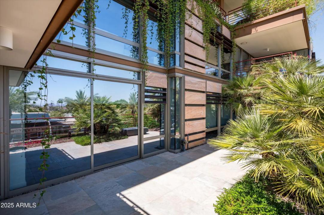 Real Estate Picture 23