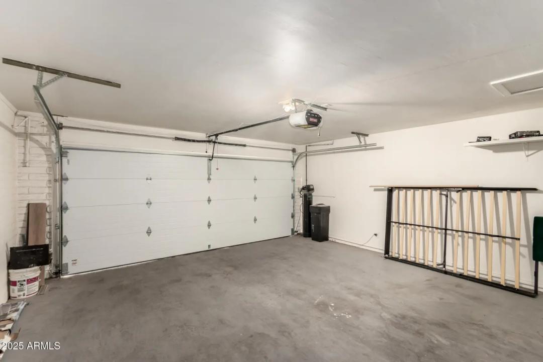 Real Estate Picture 20