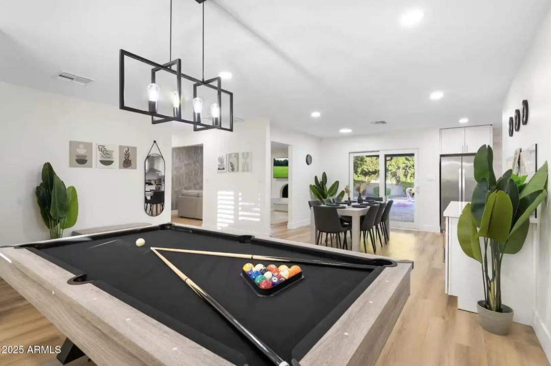 Real Estate Picture 3