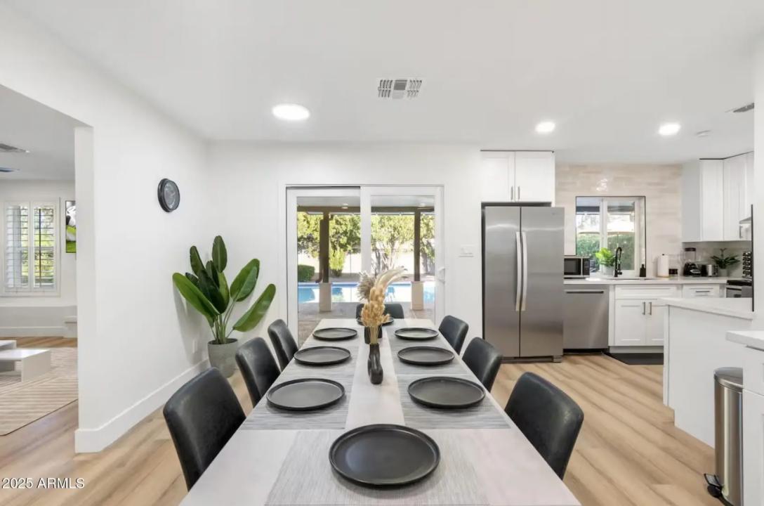 Real Estate Picture 5