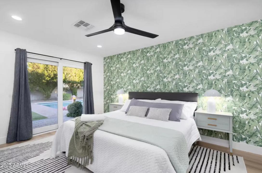 Real Estate Picture 12