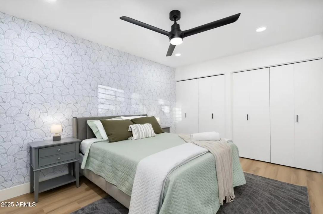 Real Estate Picture 15