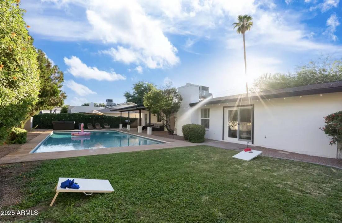 Real Estate Picture 23