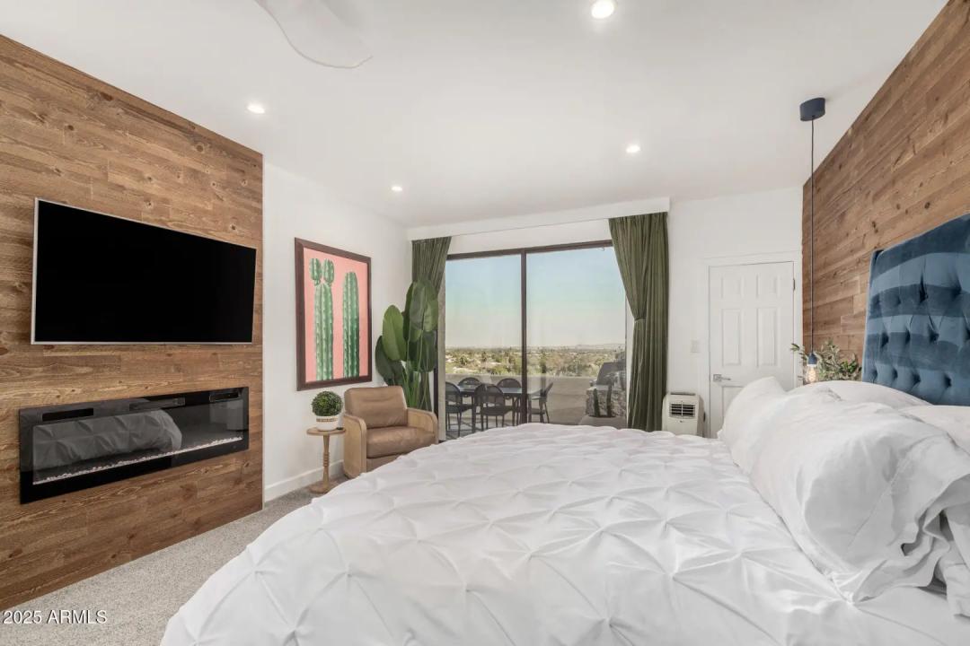 Real Estate Picture 15