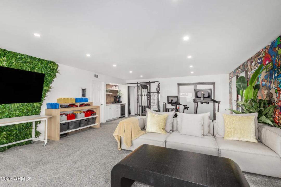 Real Estate Picture 27