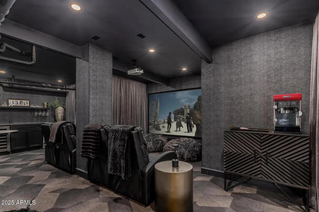 Real Estate Picture 32