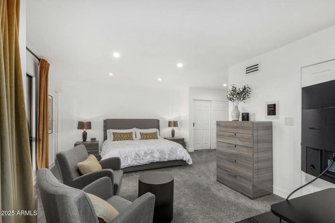 Real Estate Picture 35