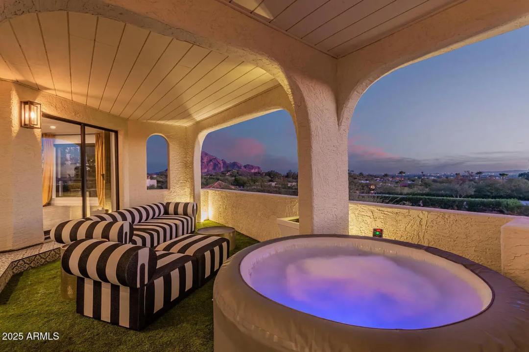 Real Estate Picture 5