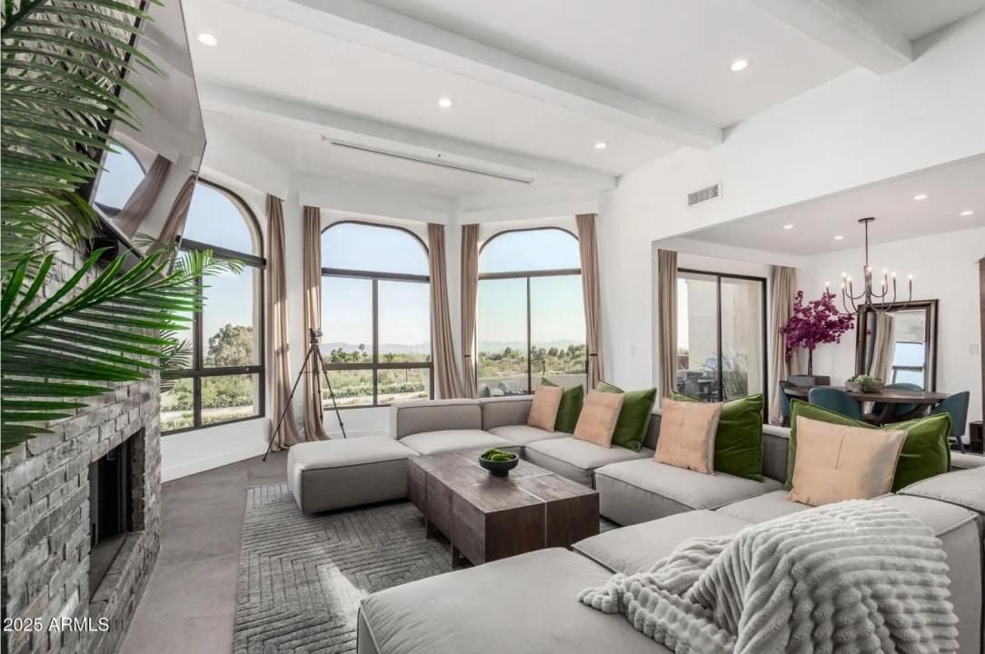 Real Estate Picture 6